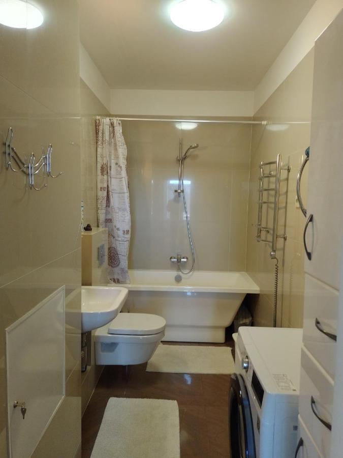 Premium Class Apartment, Free Parking, Maximum 5 Guests, 2 Bedrooms, 3 Beds Riga Exterior photo
